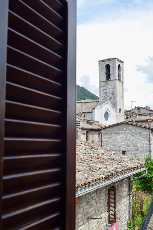 Residenza Le Logge Bed & Breakfast Gubbio Exterior photo